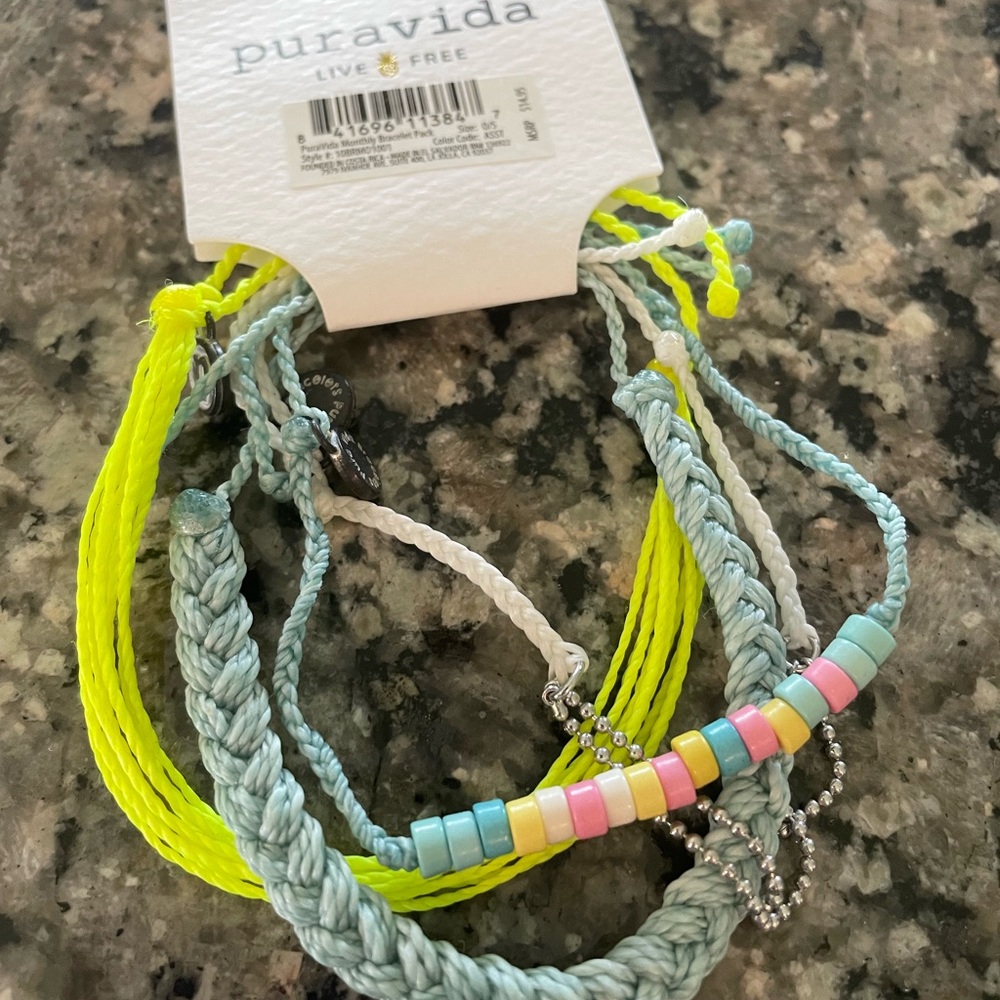 Brand new Pura Vida bracelet pack